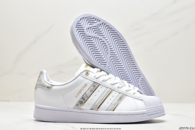 Adidas Sneakers